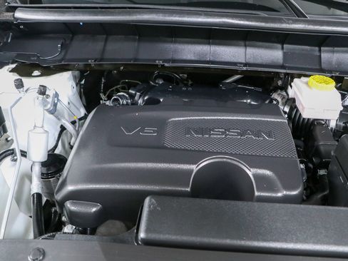 Used 2024 Nissan Pathfinder SL FWD image 32