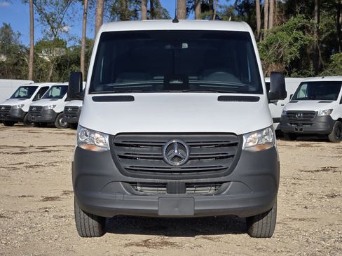 New 2025 Mercedes-Benz Sprinter 2500 image 4