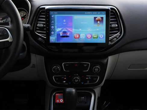 Used 2018 Jeep Compass Latitude w/ Popular Equipment Group image 13