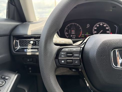 Used 2023 Honda Civic LX image 27