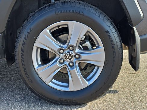 Used 2024 Toyota RAV4 LE image 33