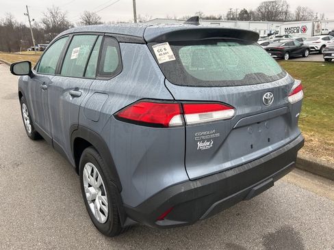 Used 2022 Toyota Corolla Cross L image 4