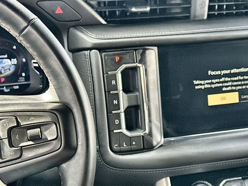 Used 2024 GMC Yukon XL Denali image 17