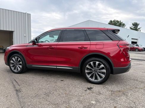 Used 2021 Lincoln Corsair Reserve w/ Equipment Group 201A FWD image 9