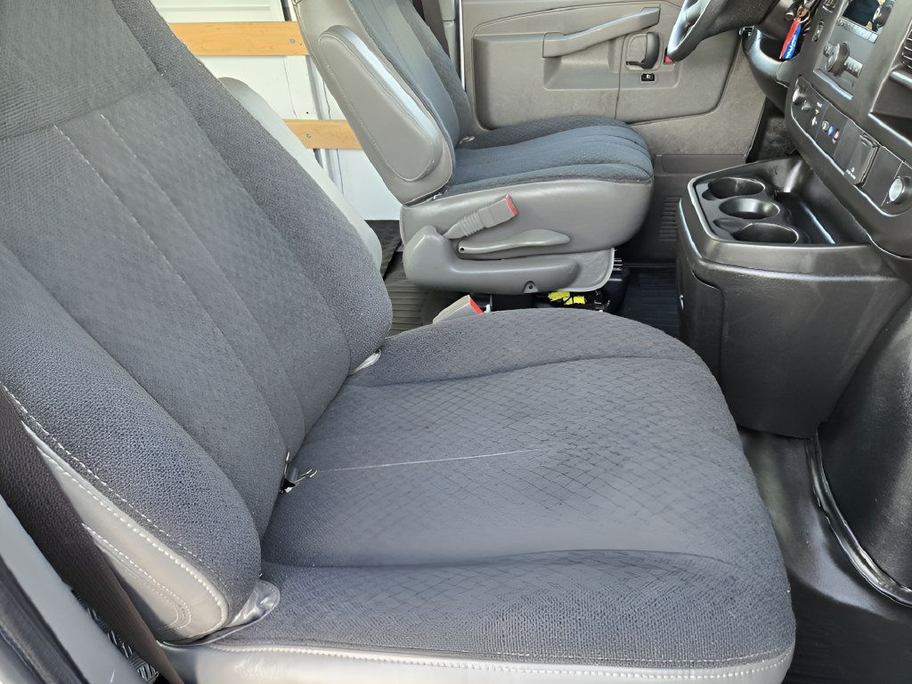 Used 2022 Chevrolet Express 2500 w/ Driver Convenience Package RWD image 13