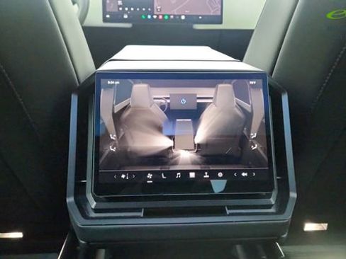Used 2024 Tesla Cybertruck Cyberbeast AWD/4WD image 35