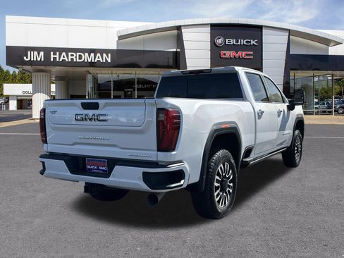 Used 2024 GMC Sierra 2500 Denali Ultimate image 7