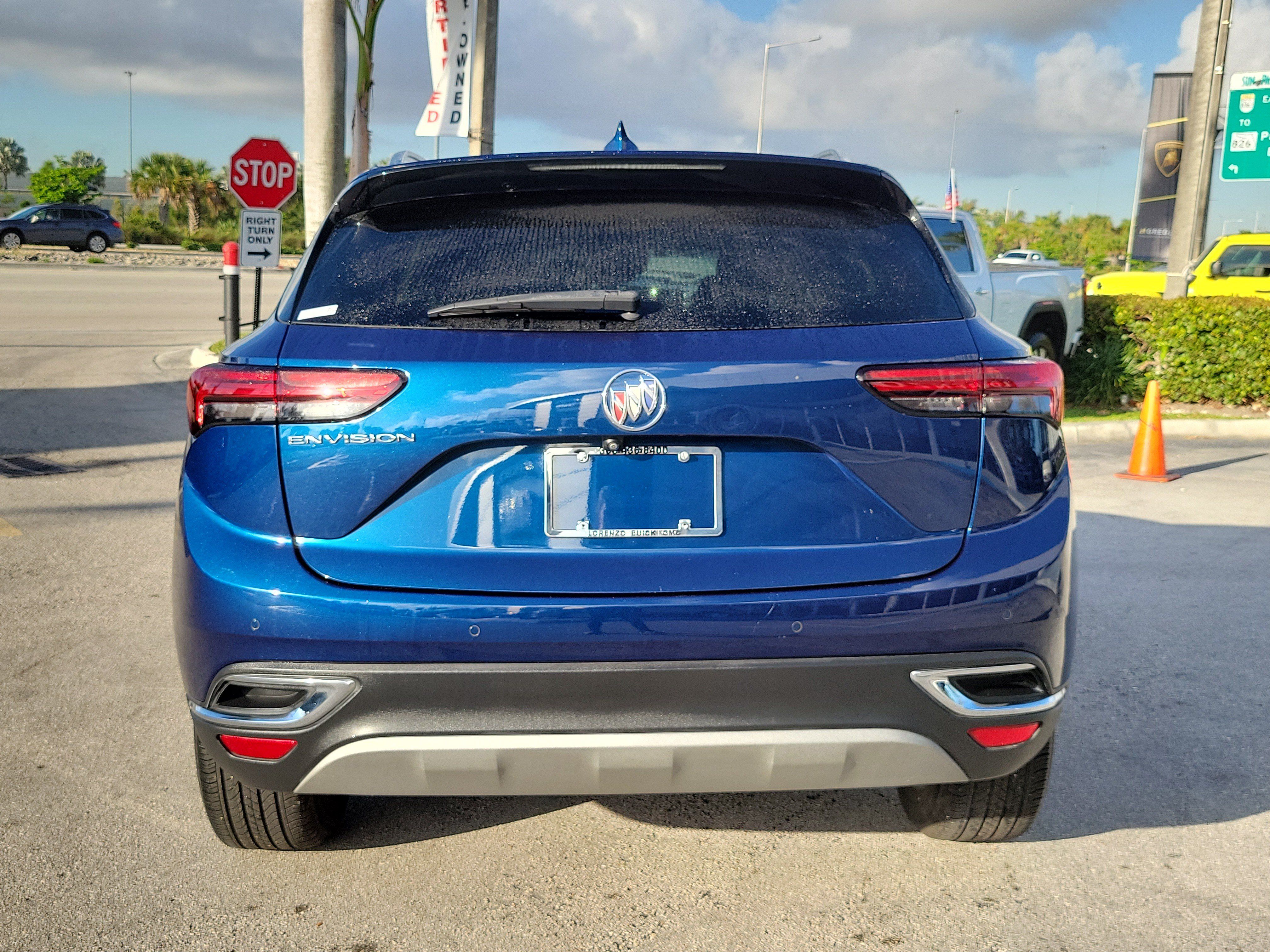 Used 2023 Buick Envision Essence FWD image 6