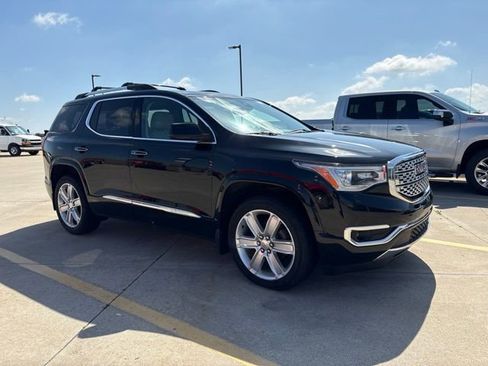 Used 2018 GMC Acadia Denali w/ Technology Package AWD/4WD image 5