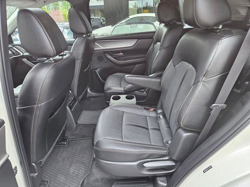 Certified 2024 MAZDA CX-90 Plug-In Hybrid w/ Preferred AWD/4WD image 15