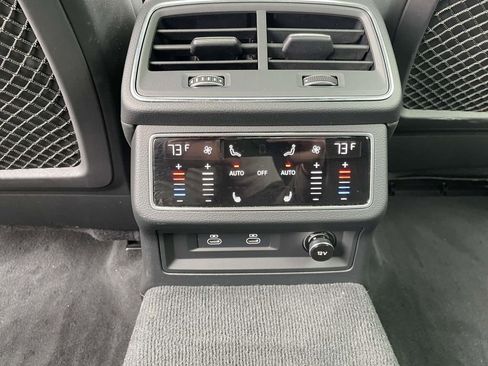 Used 2022 Audi S6 Prestige image 13