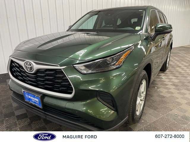 Used 2023 Toyota Highlander L FWD image 5