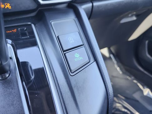 Used 2021 Honda CR-V LX image 7