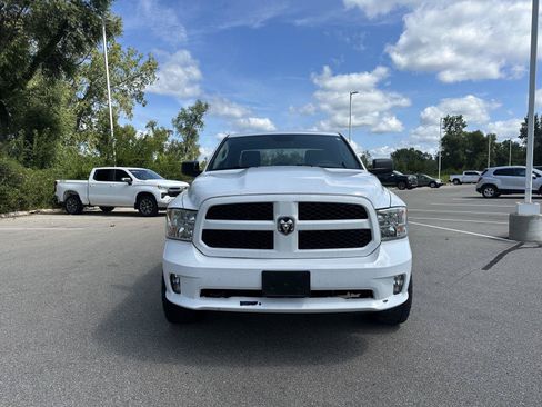Used 2018 RAM 1500 Express w/ Express Value Package AWD/4WD image 8