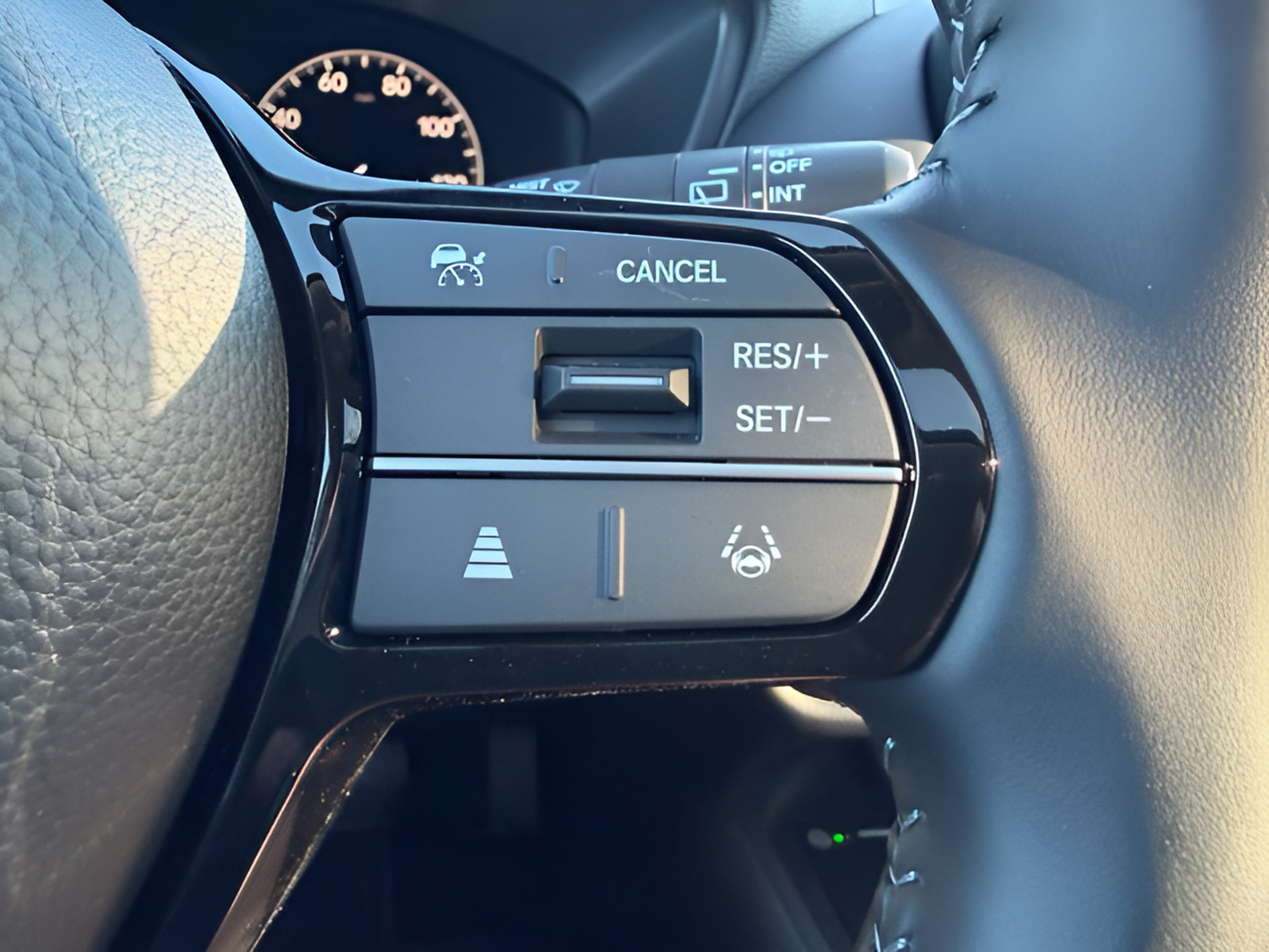 New 2027 Honda HR-V EX-L image 14