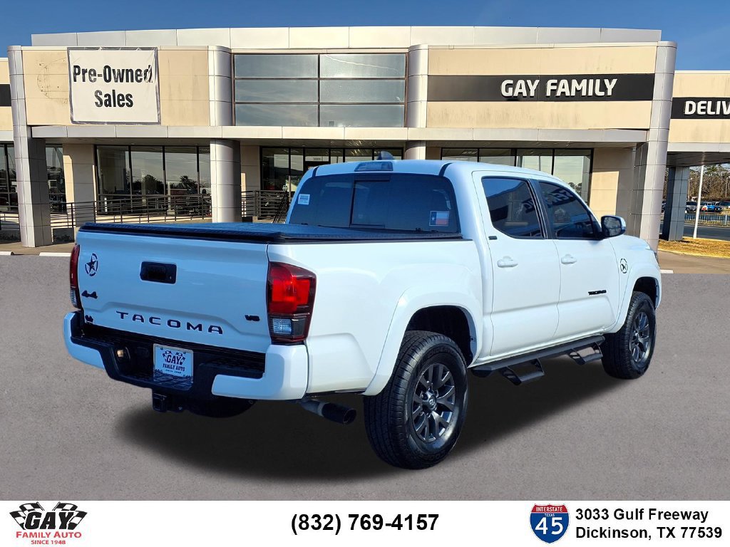 Used 2023 Toyota Tacoma SR5 w/ Technology Package AWD/4WD image 2