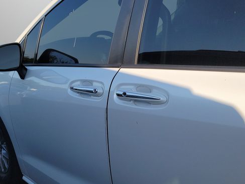 Used 2023 Toyota Sienna XLE FWD image 25