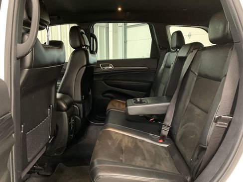 Used 2022 Jeep Grand Cherokee Laredo X image 18