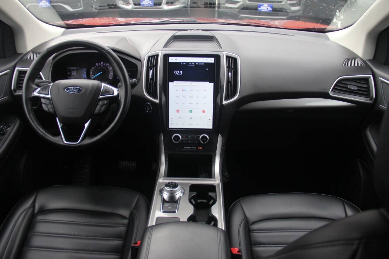 Used 2024 Ford Edge SEL AWD/4WD image 14
