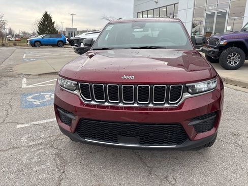 New 2026 Jeep Grand Cherokee Laredo AWD/4WD image 10