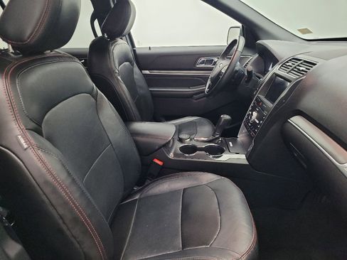 Used 2018 Ford Explorer Sport w/ Equipment Group 401A image 21