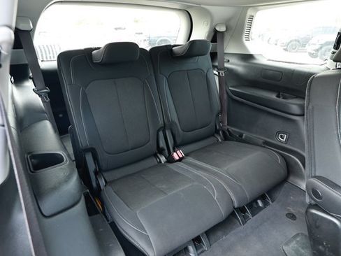 Used 2023 Jeep Grand Cherokee L Laredo RWD image 33