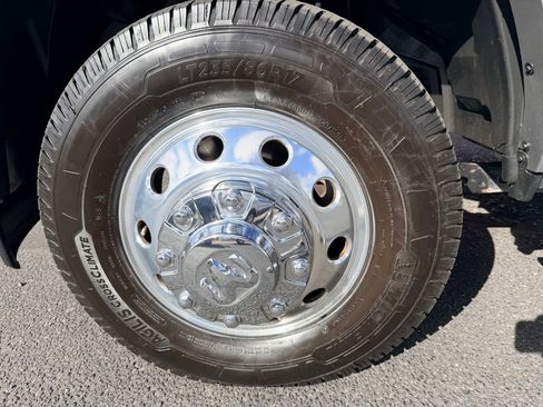 Used 2021 RAM 3500 Laramie image 47