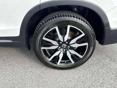 Used 2021 Honda Pilot Touring image 7