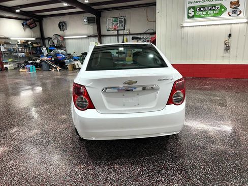 Used 2014 Chevrolet Sonic LT image 24