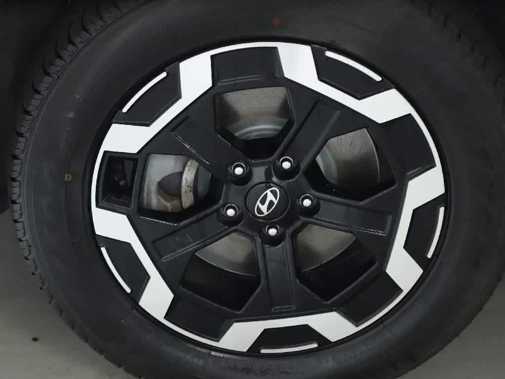 Used 2025 Hyundai Santa Fe SEL AWD/4WD image 37