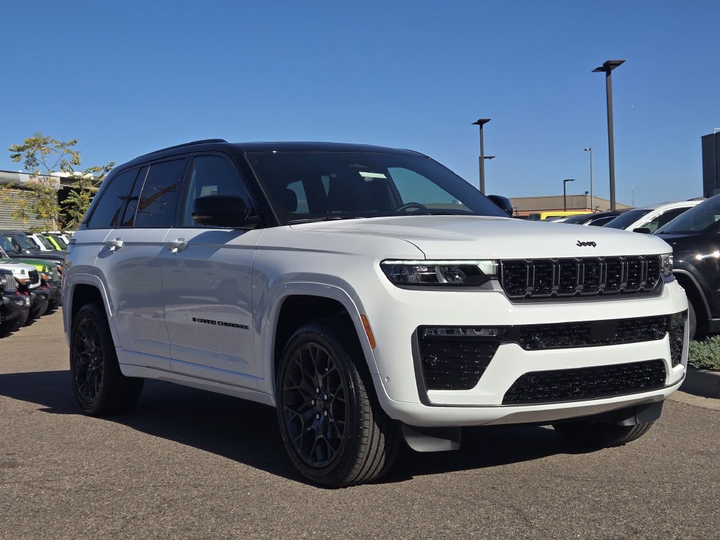New 2027 Jeep Grand Cherokee Summit AWD/4WD image 3