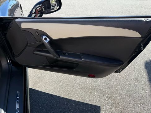 Used 2008 Chevrolet Corvette Convertible w/ Preferred Equipment Group image 14