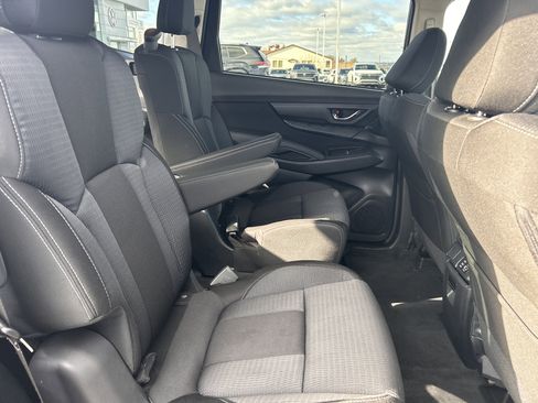 Used 2024 Subaru Ascent Premium w/ Convenience Package image 27