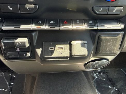 Used 2019 Chevrolet Silverado 1500 LT w/ All-Star Edition AWD/4WD image 23