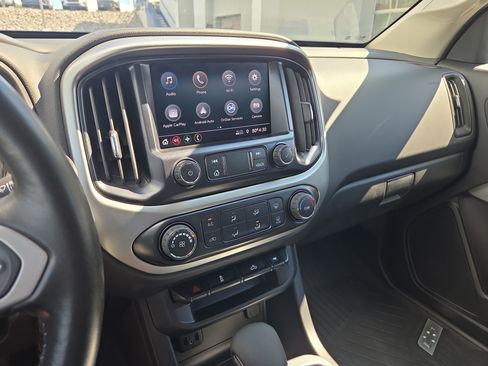Used 2022 Chevrolet Colorado LT w/ LT Convenience Package AWD/4WD image 22
