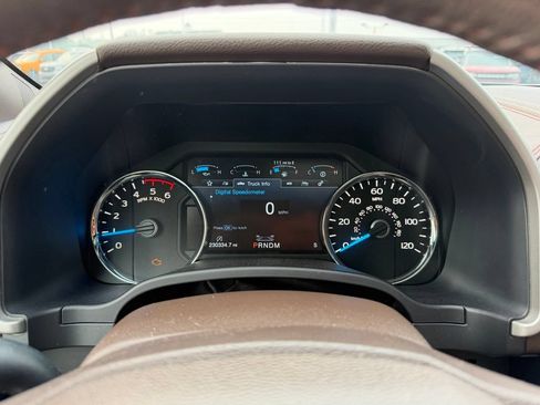 Used 2019 Ford F150 King Ranch w/ Equipment Group 601A Luxury AWD/4WD image 11