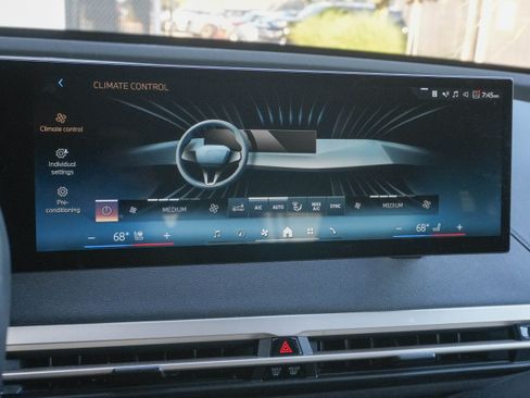 Certified 2024 BMW iX xDrive50 w/ Sport Package AWD/4WD image 23