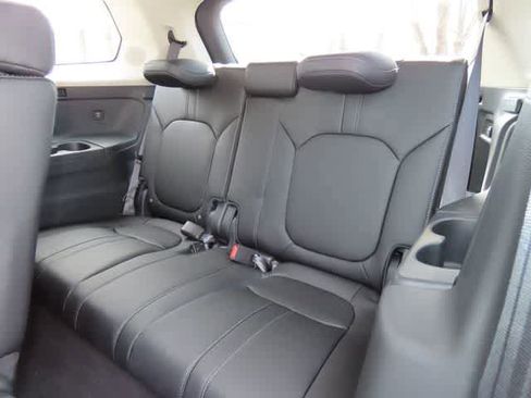 New 2026 Honda Pilot Touring image 16