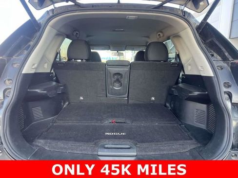 Used 2018 Nissan Rogue SV image 6