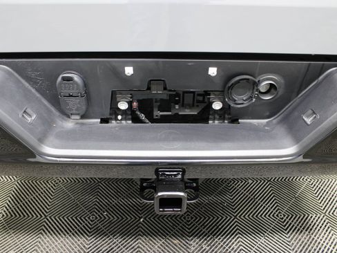 Used 2024 Chevrolet Silverado 1500 LT Trail Boss image 38