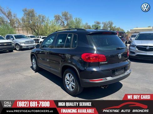 Used 2017 Volkswagen Tiguan S FWD image 3
