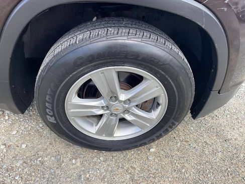 Used 2015 Chevrolet Trax LT w/ LT Plus Package AWD/4WD image 29