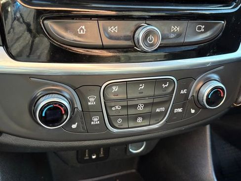 Used 2019 Chevrolet Traverse RS w/ LPO, Floor Liner Package image 20