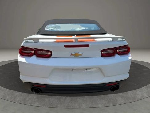 Used 2019 Chevrolet Camaro LT RWD image 6