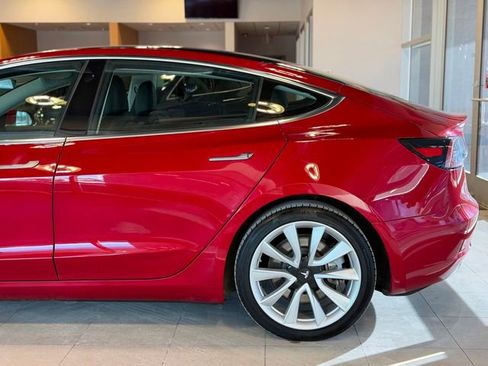 Used 2018 Tesla Model 3 Long Range image 9