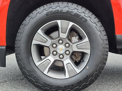 Used 2020 Chevrolet Colorado Z71 AWD/4WD image 6