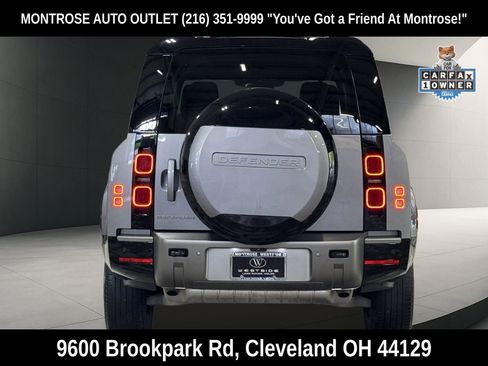 Used 2024 Land Rover Defender 130 X-Dynamic SE AWD/4WD image 5