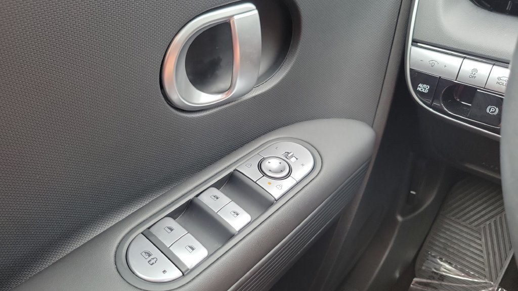 Certified 2024 Hyundai Ioniq 5 SEL AWD/4WD image 19