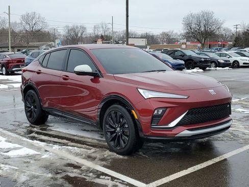 Certified 2024 Buick Envista Sport Touring w/ Convenience I Package image 2