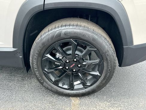Used 2026 GMC Terrain Elevation w/ Elevation Premium Package FWD image 24